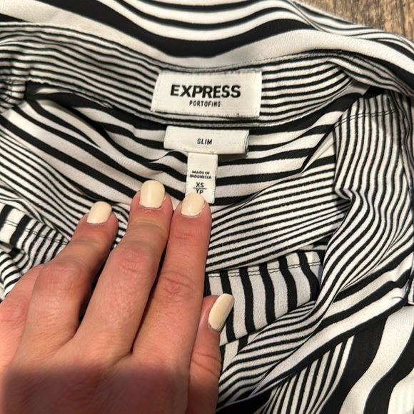 Express Portofino Long Sleeve Blouse Bundle in white & black - Picture 5 of 9